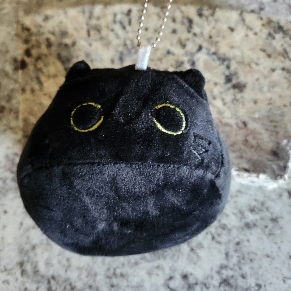 MINI Cat PLUSH w/ Keychain - Picture 9 of 10